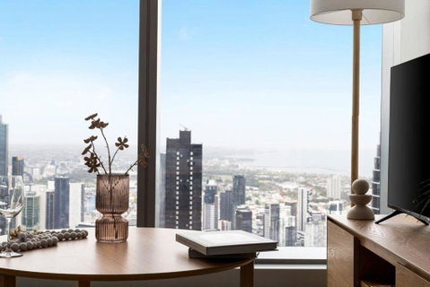A Chic 2BR Apt With Panoramic Views FREE Parking - Accommodation 4U 0