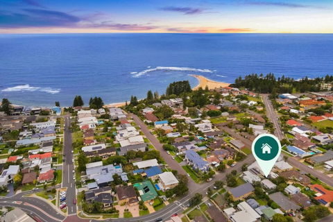 A Chic Coastal Hideaway At Toowoon Bay Beach - Accommodation 4U 3