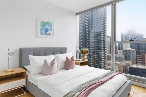 A Chic & Lovely 2BR Apt CBD With City Views - Accommodation 4U 0