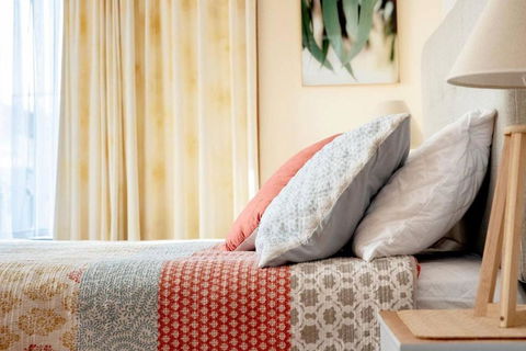 A Little Getaway - 17 Lawson St SWR - Accommodation 4U 1