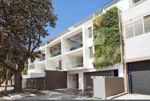 A Modern Two Bedroom Apartment! Quiet, Secure And 1 Minute Walk To Bondi Beach! - Accommodation 4U 3