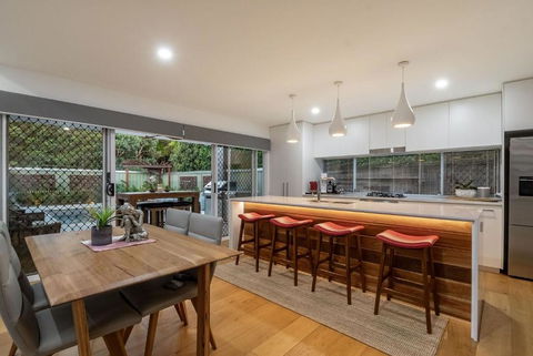 A Perfect Stay - Byron Sunrise - Heated Pool - Accommodation 4U 1