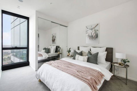 A Sky-high Metropolis Retreat Near The CBD - Accommodation 4U 2