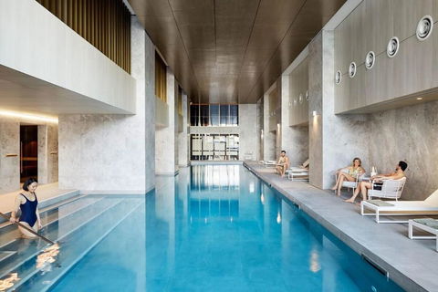 A Stylish 3BR Apt With Harbour Views FREE Parking - Accommodation 4U 3