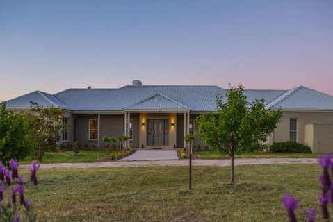 Abingdon House - Mudgee Retreat - Accommodation 4U 4
