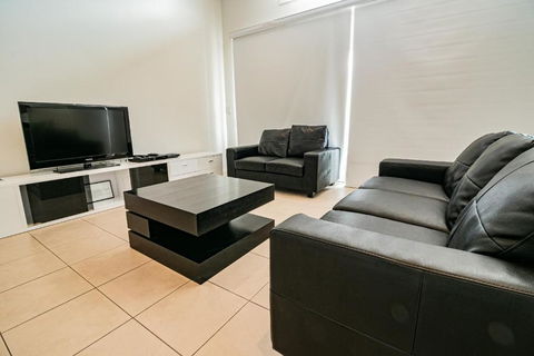 Absolute Beachfront Opal Cove Resort - Accommodation 4U 2