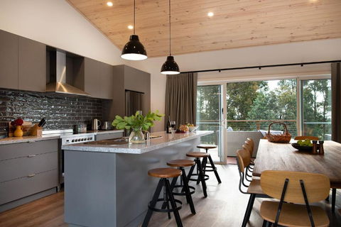 Acacia House - Accommodation 4U 2