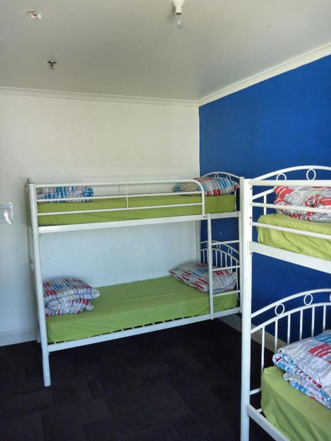 Adelaide Travellers Inn Backpackers Hostel - Accommodation 4U 2