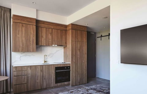Adina Apartment Hotel Melbourne, Pentridge - Accommodation 4U 2
