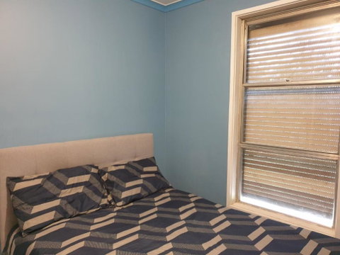 Affordable And Easy Access To Everything - Accommodation 4U 1