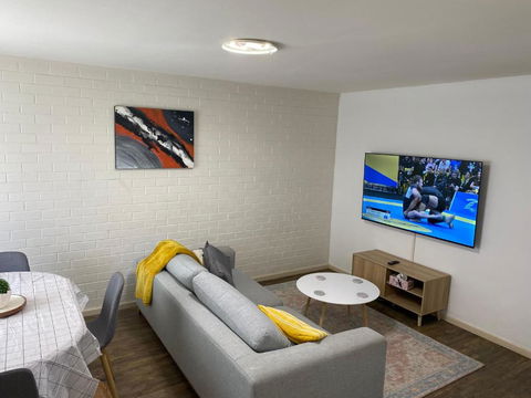 Affordable Inglewood Apartment+Pool - Accommodation 4U 0