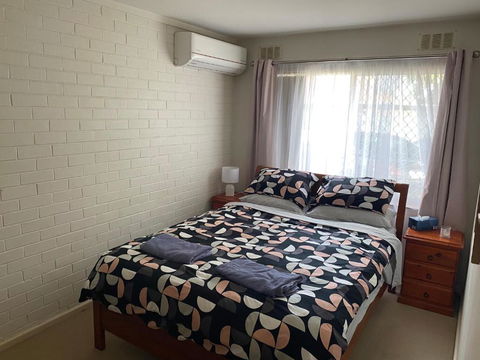 Affordable Inglewood Apartment+Pool - Accommodation 4U 1