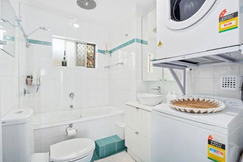 Alfred Street - Hosted By Burleigh Letting - Accommodation 4U 4