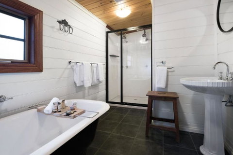All Views - Accommodation 4U 3