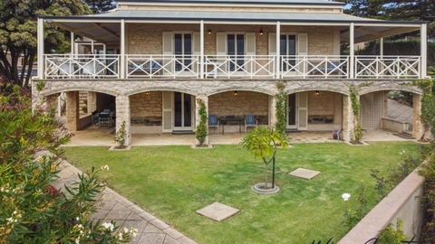 Alton House By Wine Coast Holidays - Accommodation 4U 0