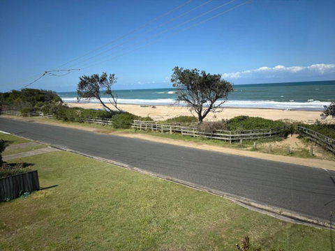Amani Beach Haus, On The Beach - Accommodation 4U 1