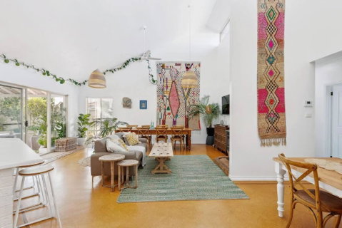 Allumina - Stylish Pet Friendly Beachside Retreat - Accommodation 4U 2