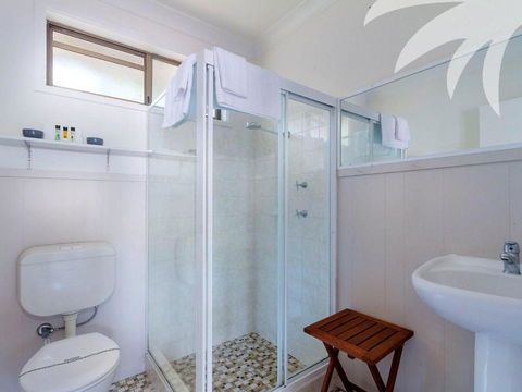 Aqua Apartment 4 - Accommodation 4U 4