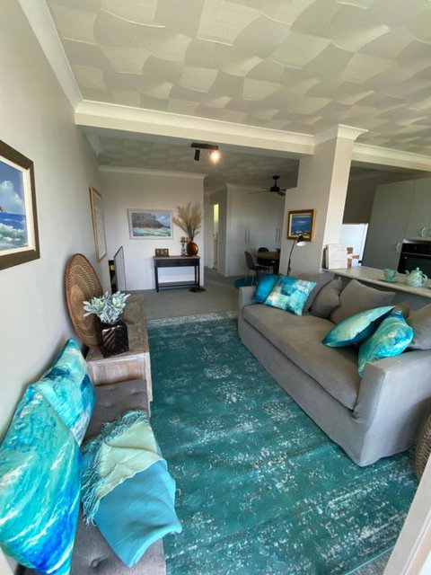 Aqua On Bribie 100 Metres To Beach And Shops - Accommodation 4U 0