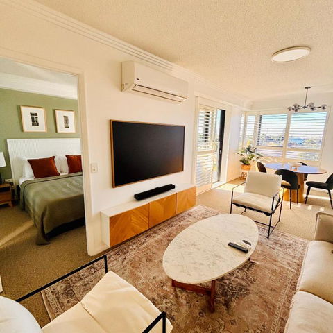 Aqualine Apartments On The Broadwater - Accommodation 4U 3