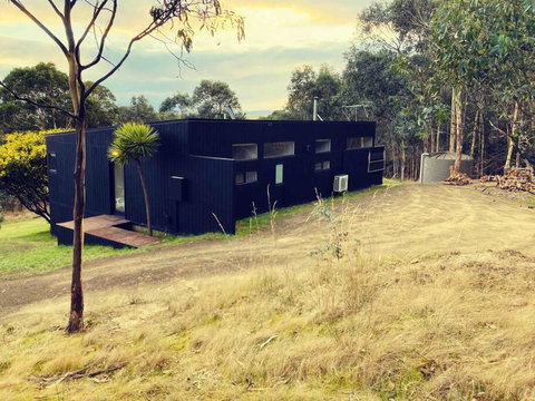 Architecturally Designed Rural Retreat - Accommodation 4U 3