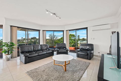 Ash Sienna - Accommodation 4U 3