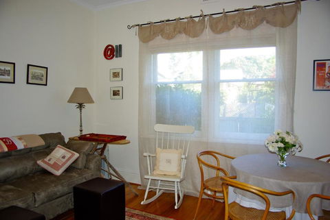 At Eleven - La Petite Maison - Accommodation 4U 3