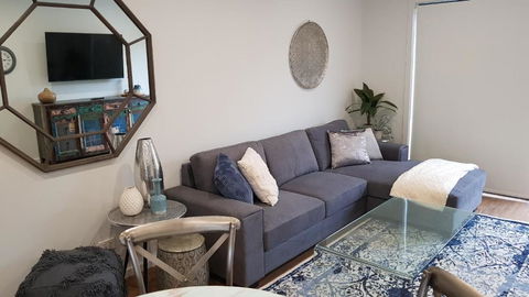 At Home Apartments - Accommodation 4U 3