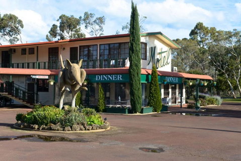 Bandicoot Motor Inn Hamilton - Accommodation 4U 4