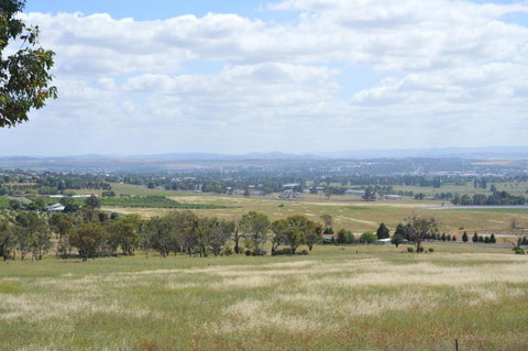 BATHURST GOLDFIELDS RESIDENCE On MOUNT PANORAMA - Accommodation 4U 1