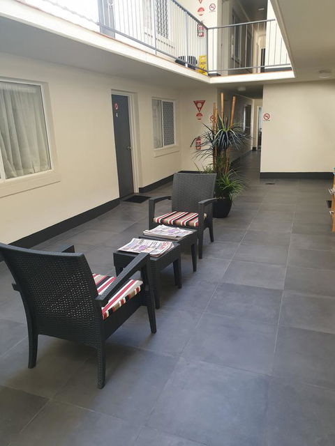 Southport Motel & Apartments - Accommodation 4U 7
