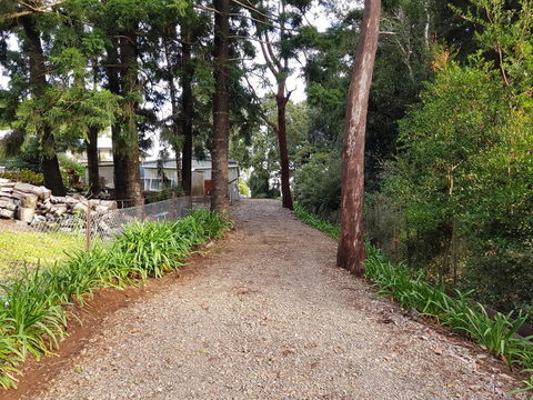 Bee-Haven Cottage - Accommodation 4U 4