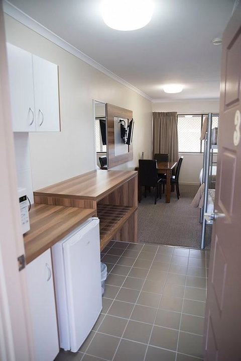 Charleville Motel - Accommodation 4U 12
