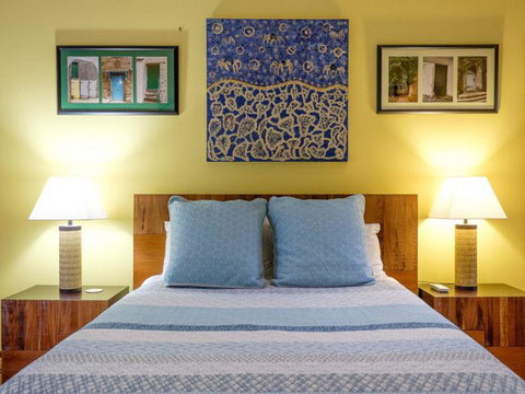 Five Bimba (Tractor House) - Accommodation 4U 5