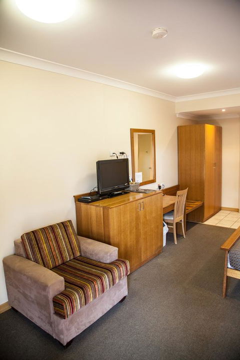 Eastgate On The Range Motel - Accommodation 4U 3