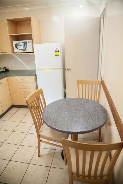 Eastgate On The Range Motel - Accommodation 4U 43