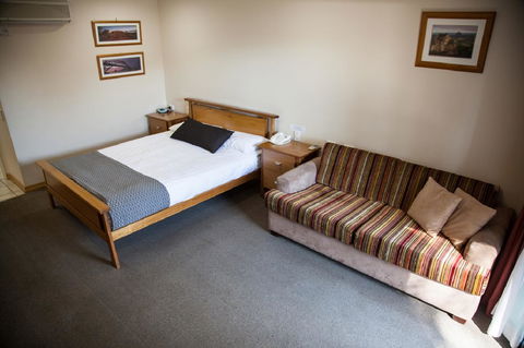 Eastgate On The Range Motel - Accommodation 4U 9