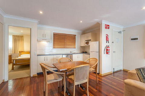 Eastgate On The Range Motel - Accommodation 4U 13