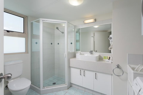 Maldives Resort Main Beach, Gold Coast - Accommodation 4U 22