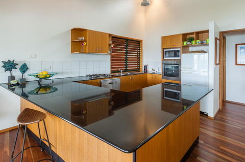 Casuarina Cove 18 - Accommodation 4U 13