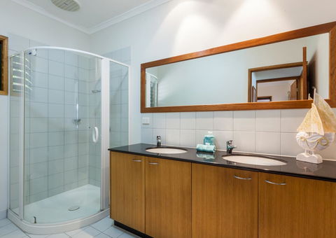 Casuarina Cove 18 - Accommodation 4U 16