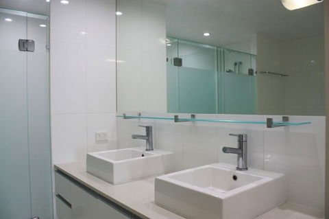 Private Seaview Apartment At Peninsula - Airlie Beach - Accommodation 4U 6