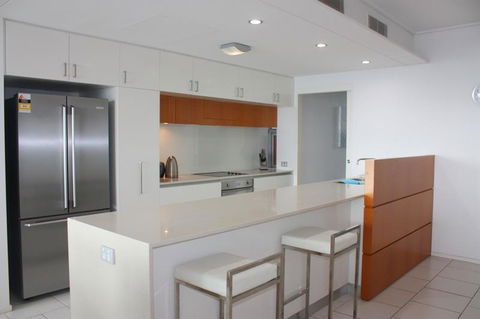 Private Seaview Apartment At Peninsula - Airlie Beach - Accommodation 4U 8