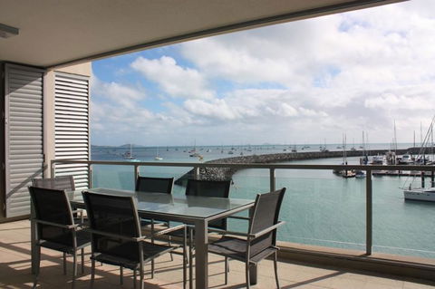 Private Seaview Apartment At Peninsula - Airlie Beach - Accommodation 4U 3