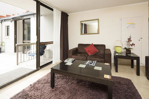 Burleigh Palms Holiday Apartments - Accommodation 4U 33