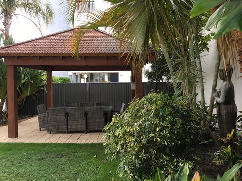 Burleigh Palms Holiday Apartments - Accommodation 4U 22