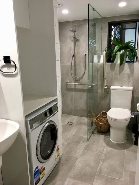 Burleigh Palms Holiday Apartments - Accommodation 4U 6