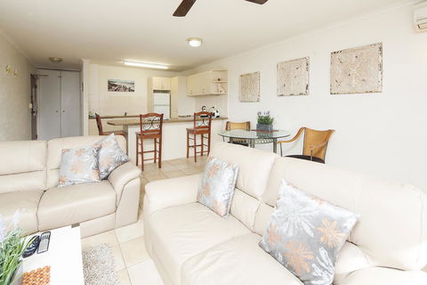 Burleigh Palms Holiday Apartments - Accommodation 4U 25