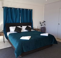 The Q Motel Rockhampton - Accommodation 4U