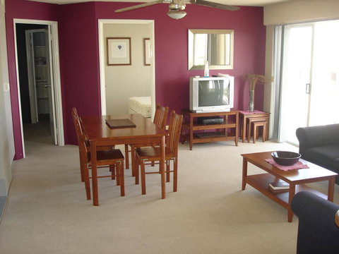 Bayview Harbourview Apartments - Accommodation 4U 24